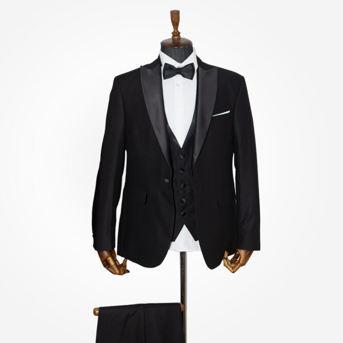 Jakamen Costume Black